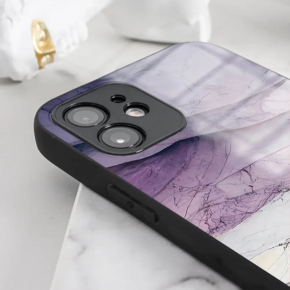 Lesklý kryt Mobiwear Glossy - Apple iPhone 15 Plus - G028G - Bílý a fialový mramor