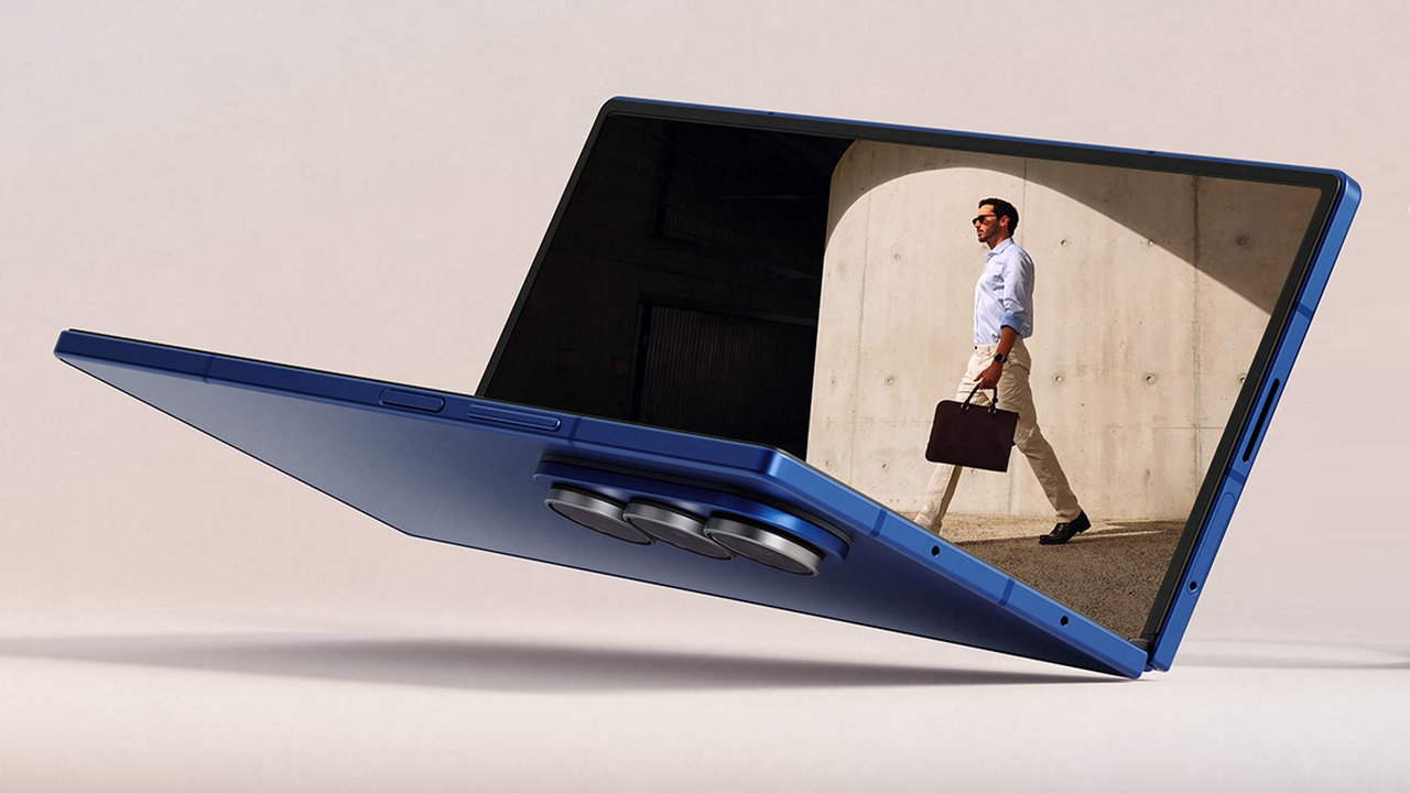 Samsung Galaxy Z Fold7 5G rozložený, velký 8 palcový displej
