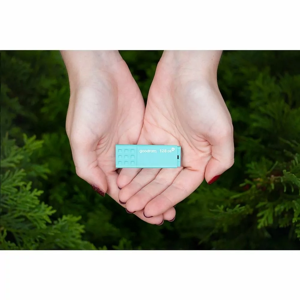 Fleška USB Flash disk GOODRAM UMM3 s kapacitou 64 GB USB 3.0 s konektorem USB a krytkou s antibakteriální ochranou Biomaster