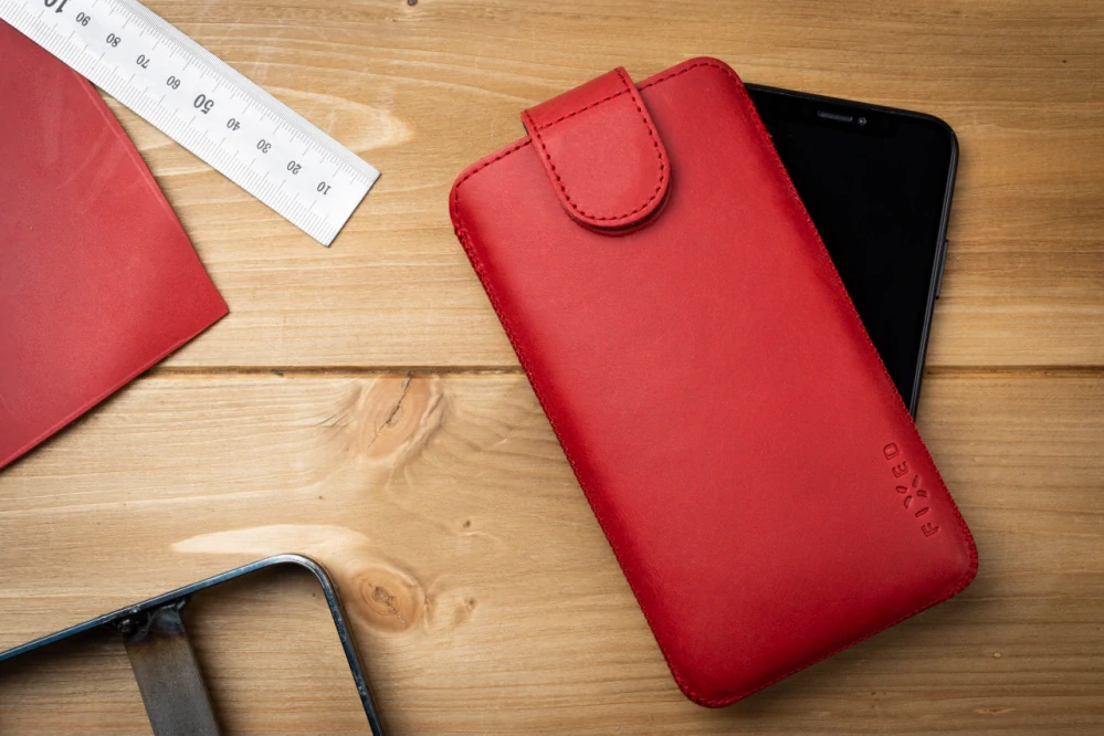 Kožené pouzdro na mobil FIXED Posh 6XL+ červené