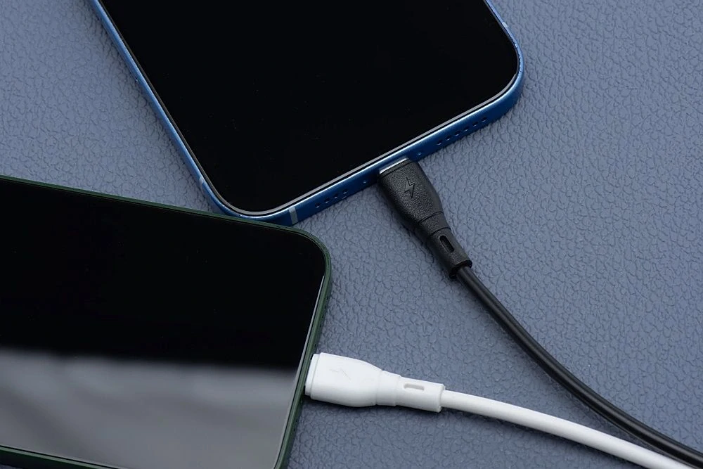 Datový kabel USB-A na Lightning Blue Star 2,4A 1m bílý