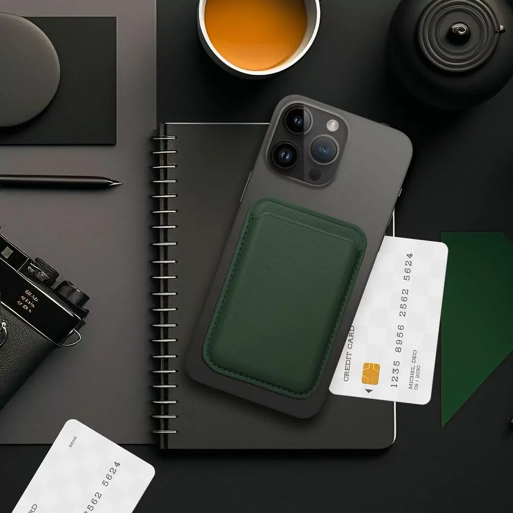 Magnetická peněženka z eko kůže kompatibilní s Mag Safe pro telefony Apple iPhone - tmavě zelená