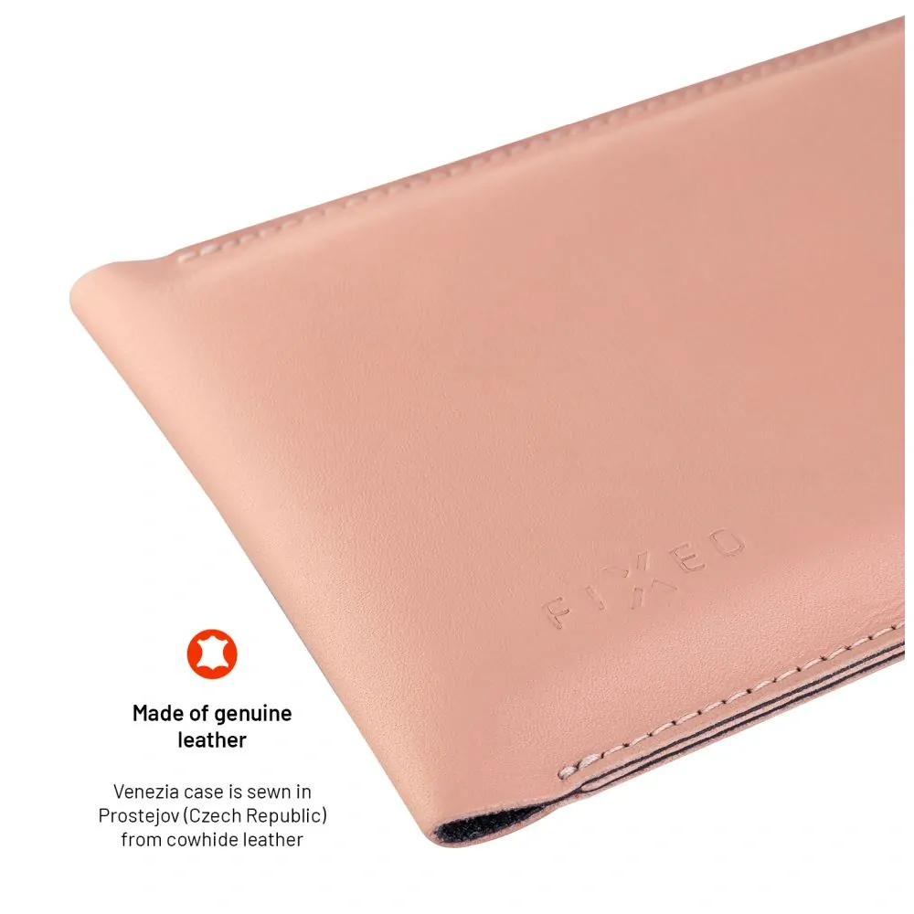 Crossbody kožená taštička přes rameno s kapsičkou FIXED Venezia s černým řetízkem pro mobily do 7" - pudrově růžová