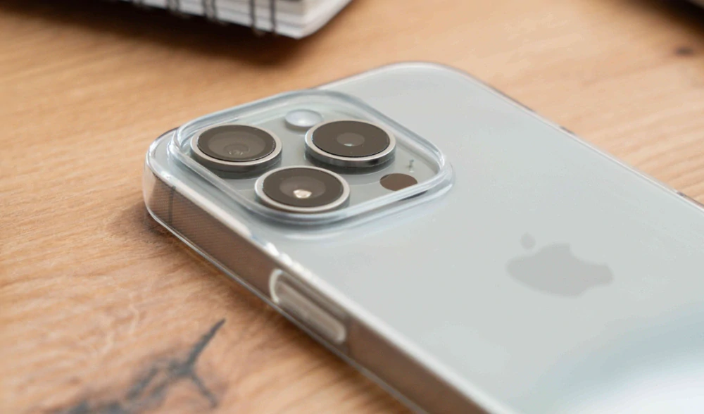 Pouzdro Swissten Clear Jelly Case pro Apple iPhone 16e / iPhone 17e - transparentní