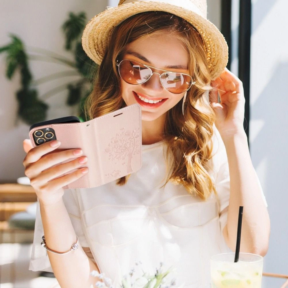 Flip pouzdro na mobil iPhone 13 MEZZO Book růžový strom