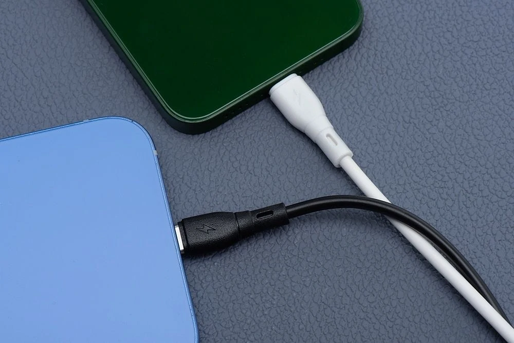 Datový kabel USB-A na Lightning Blue Star 2,4A 1m bílý