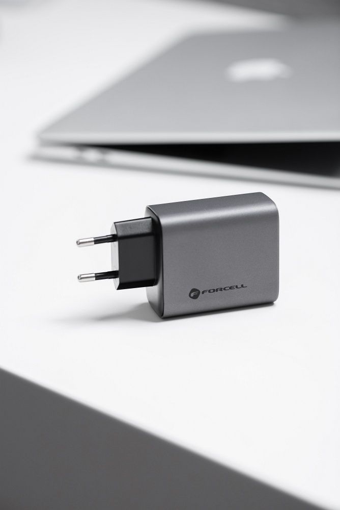Síťový nabíjecí adaptér Forcell F-Energy GaN s výstupem 2x USB-C a USB s nabíjením PD a QC 4.0, 65W (bez kabelu)
