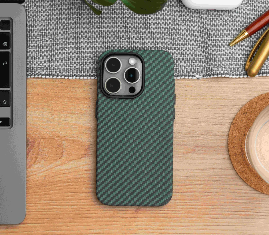 Pouzdro Swissten MagStick Shell s MagSafe pro Apple iPhone 16e / iPhone 17e - zelené