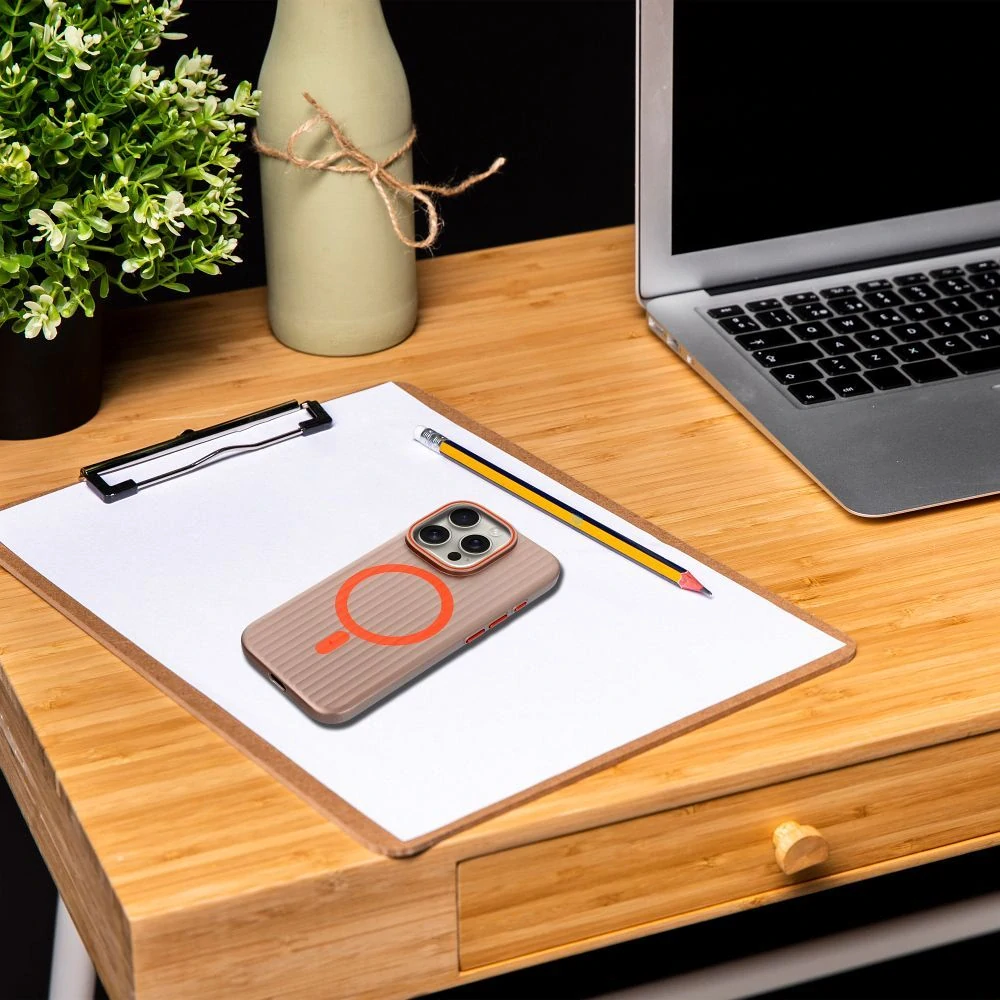 Pouzdro Simply MagSafe – iPhone 15 Pro, titan písčitý