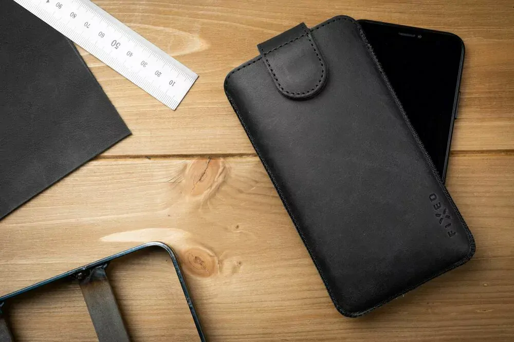 Kožené pouzdro na mobil FIXED Posh 6XL+ černé