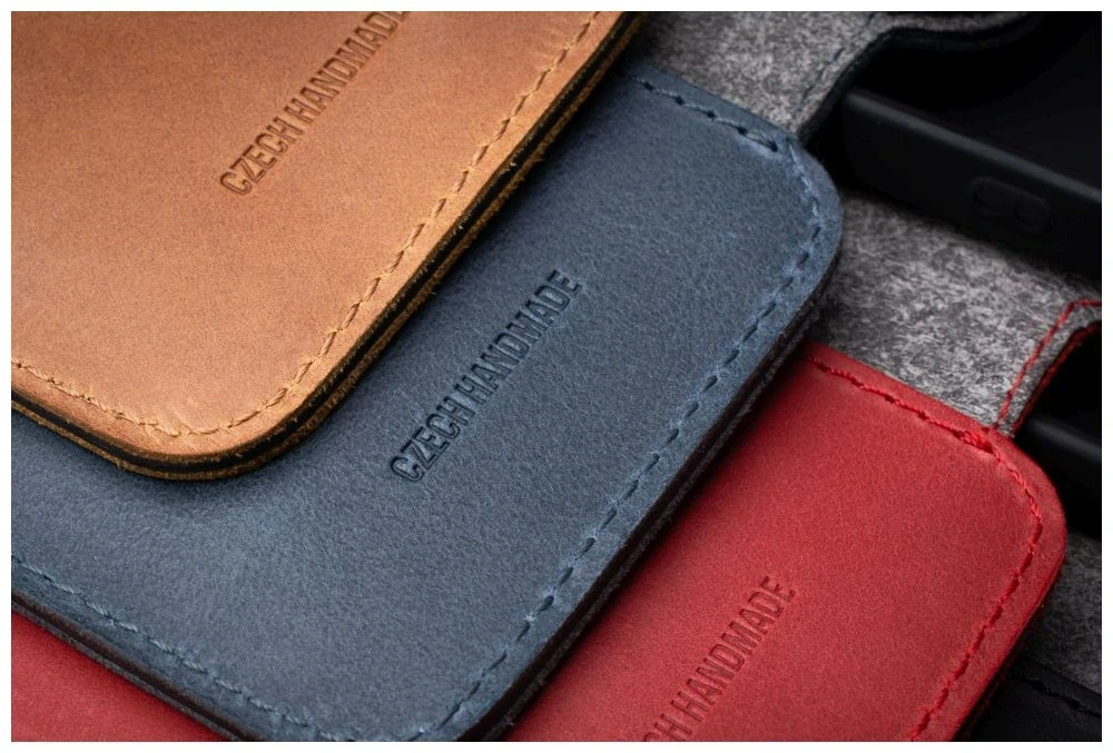 Flip knížkové kožené pouzdro Fixed ProFIT - Apple iPhone 16 Pro - černé