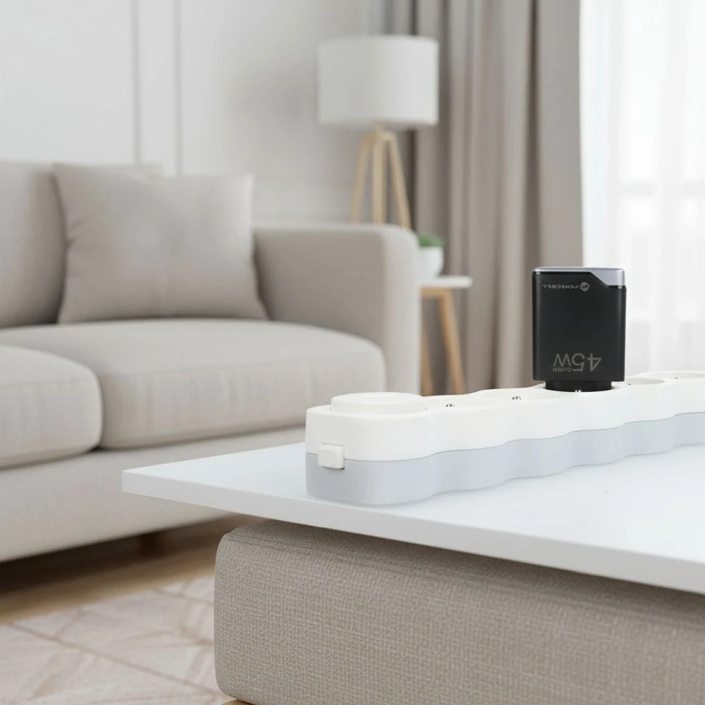 Rychlá nabíječka Forcell F-Energy Ultra Slim GaN III 2×USB-C 45 W – černá