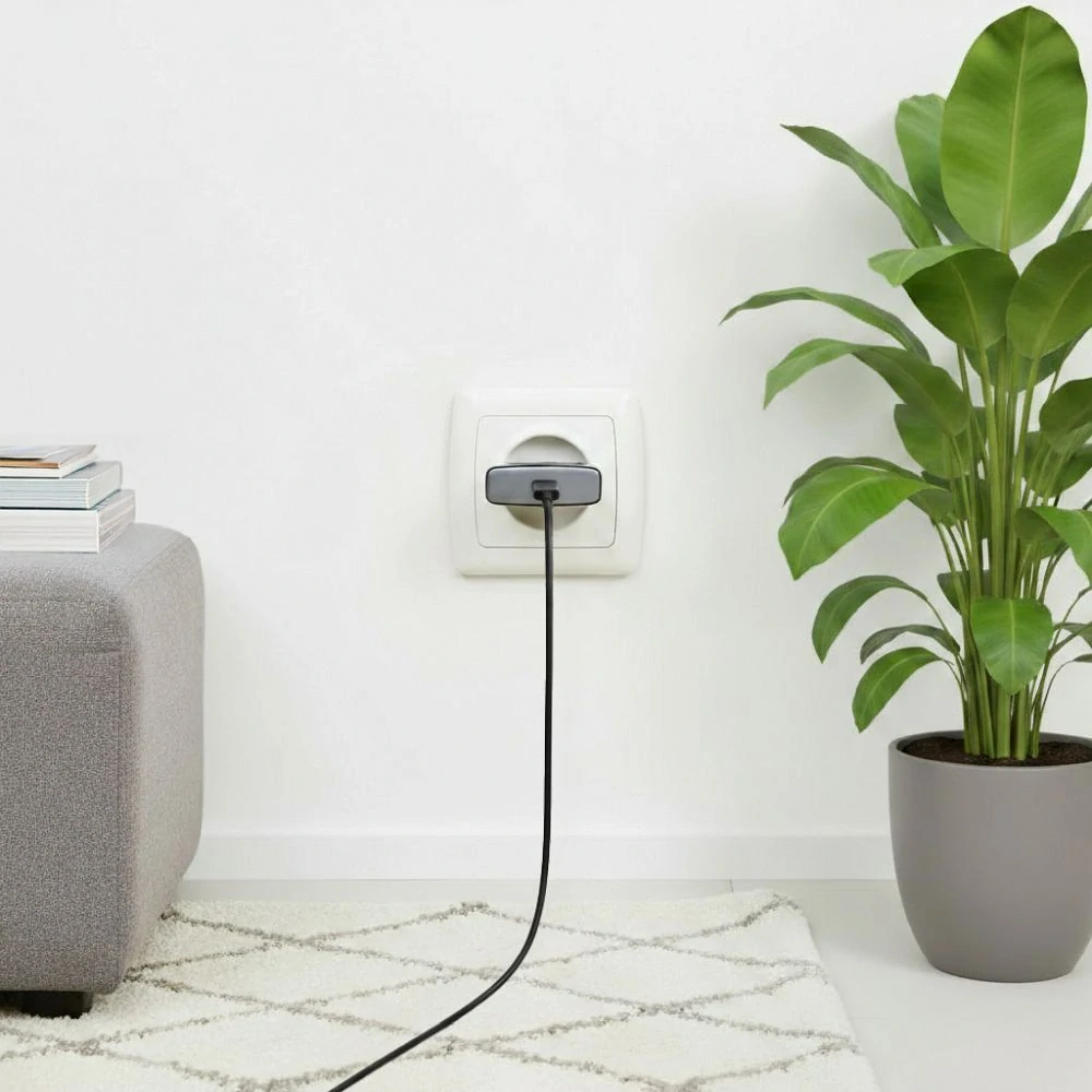 Rychlý nabíjecí adaptér Forcell F-Energy Ultra Slim GaN III 35 W - černý