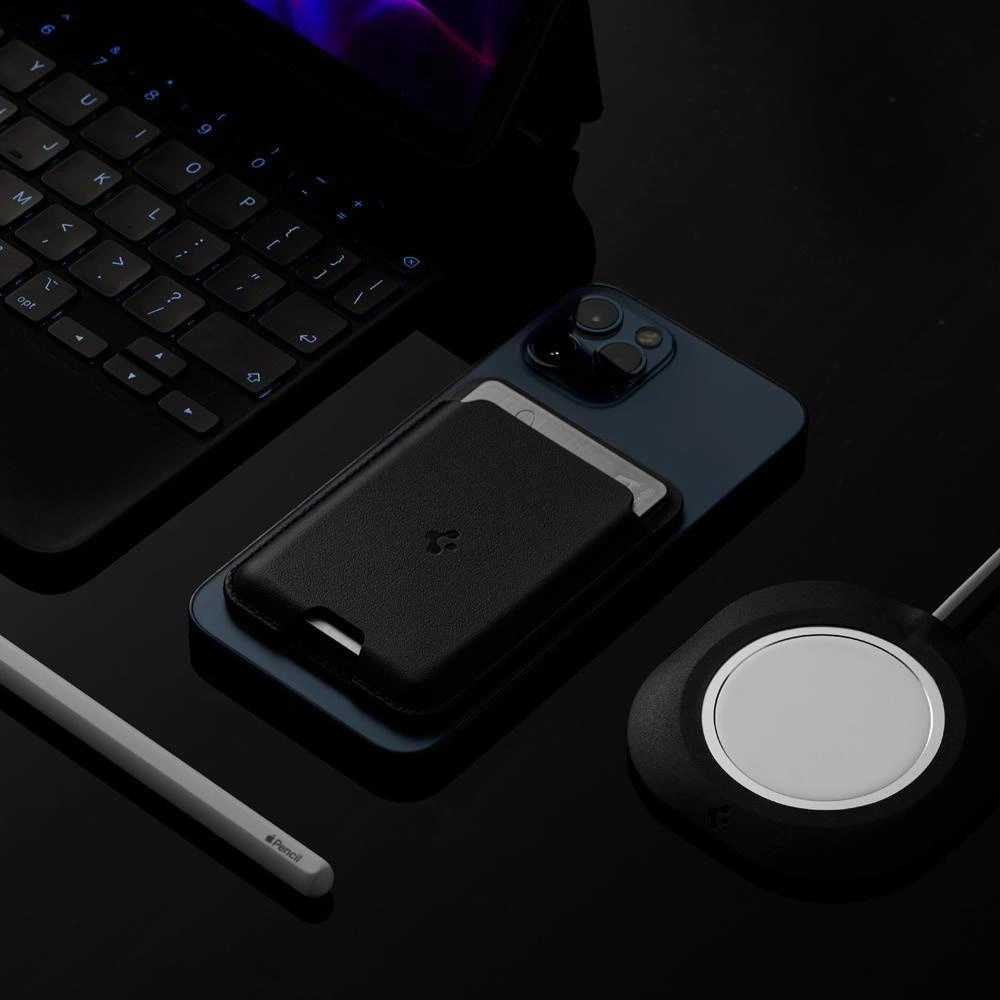 Magnetická peněženka Spigen Valentinus MagSafe Wallet - černá