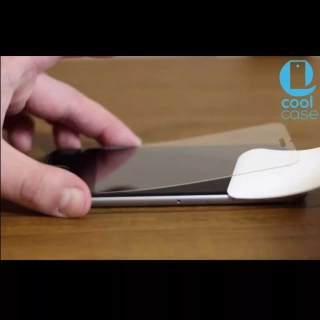 Profesionální nalepení tvrzeného skla na mobil na prodejně Přemyslova 21, Plzeň 